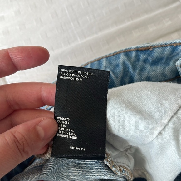 BDG Distressed High Rise Mom Jean 27 Light Wash - Picture 13 of 13